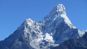 Mount Amadablam Along The Way To Everest Himalayas Trekking It Is 6812 M Height From Sea Level Trekking Nepal Tibet