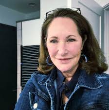 What is the best training for an NP to start with injectables with no  experience?