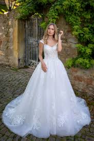 Check spelling or type a new query. Calina Hochzeit De