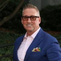 Fran Farrell's Instagram, Twitter & Facebook