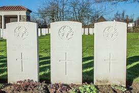 Pont-du-Hem Military Cemetery, La ...