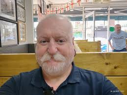 First one of the year, popped in to Heath pie shop with the misses.  Excellent scran and excellent banter with the owners. We will be visiting  again soon.