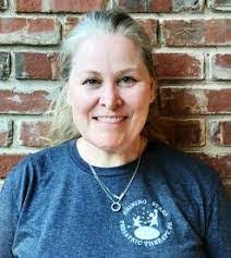 Deanna Sipes's Instagram, Twitter & Facebook