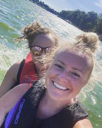 Annie Forster (@ann23) • Instagram photos and videos