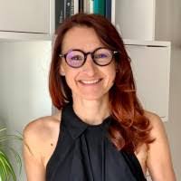 Caroline Albrecht's Instagram, Twitter & Facebook