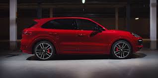 Cross country cayenne ist einer der anspruchsvollsten und erlebnisreichsten expeditionen, welche sie als gast an der türkischen riviera erleben können. 2021 Porsche Cayenne Review Pricing And Specs