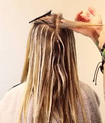 8 Easy Steps To Diy Balayage Hair Color At Home Diy Experience Balayage Hair Hair Color Techniques Diy Balayage