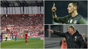 Beim hamburger sv arbeitet hrubesch eigentlich als. Rwe Mit Ozil Und Hrubesch Zuruck Nach Oben
