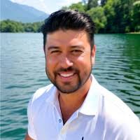 Sam Hiser's Instagram, Twitter & Facebook