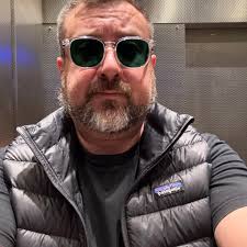 Hey everyone and thank you for having us. My name is DC and I'm the  vocalist for our band Stoneside. We have showcased for Sumerian records and  are currently in talk with