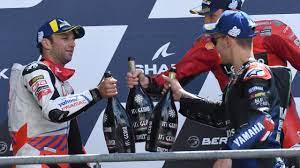 Toute l'actualité de la f1, les directs des gp et des essais, le calendrier, les résultats, les écuries et les pilotes, en images et en vidéos. Motogp Gp De France Zarco Et Quartararo Toujours Plus Haut Hics Declics Et Podium Historique Eurosport