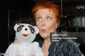 339 Broadway Bears Stock Photos, High-Res Pictures, and Images