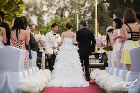 We had a garden wedding at seri negara in december and it worked beautifully. Rom At Carcosa Nicholas Lina Malaysia Wedding Photographer And Videographer Stories My