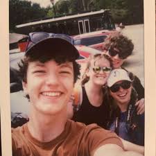 Hi Berkeley, I'm Will and I am majoring in chemical engineering. I am from  the west suburbs of Chicago and love all things nature including hiking,  kayaking and backpacking. I have a