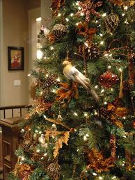 See more ideas about dollar store crafts, dollar tree diy crafts, dollar tree diy. 15 Christmas Tree Decorating Ideas Decorating Home Garden Television Creative Christmas Trees Natural Christmas Tree Christmas Tree Themes