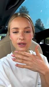 Victoria Marble's Instagram, Twitter & Facebook