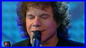 intro b am7 b am7 b f7+ verse 1 b am e adesso siediti b am su quella seggiola. Riccardo Cocciante Bella Senz Anima Chords Chordify