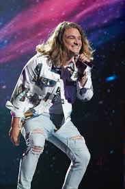 He had to drop out, but we wish him the very best.' meanwhile, a rep for american idol told people: Bq8wtdmgi31gzm