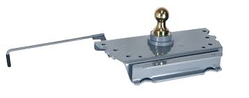 Curt has developed the only trouble free folding gooseneck hitch. B W Trailer Hitches Delivers First Aftermarket Gooseneck Hitch For 2013 Ram 3500 Trucks