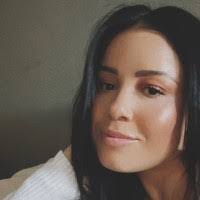 Alejandra Colin's Instagram, Twitter & Facebook