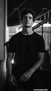 Wincent weiss hat sich ein neues tattoo german model and dna fresh face wincent weiss connects with photographer ascanio vardan for. Pin Von Carole Maquil Auf Wincent Weiss In 2021 Wincent Weiss Wincent Weiss Schwester Wincent