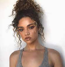 Frisuren Short Curly Homecoming Wellen Frisuren Frisuren Curly Frisuren Homecoming Short We Dogal Bukleli Sac Sac Modeli Egitimleri Sac Ve Guzellik