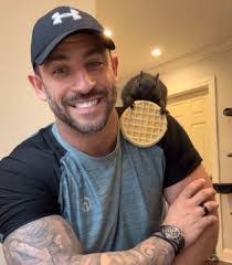 Adam Mock's Instagram, Twitter & Facebook