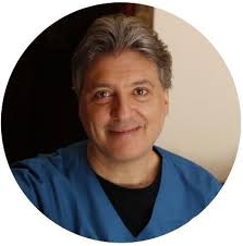 Médico Veterinario. Facultad de Ciencias Veterinarias, Universidad de  Buenos Aires. 1986. • Carrera de Especialización e