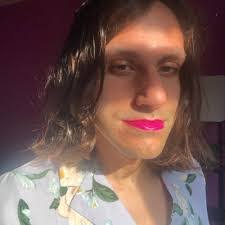 Mindy Wallen's Instagram, Twitter & Facebook