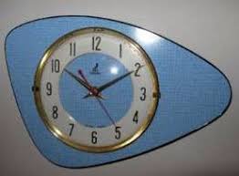 pendule jaz formica bleu annees 50 60 pendule vintage horloge vintage horloges vintage