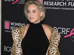 Got anymore sharon stone feet pictures? Sharon Stone Mit Bugeleisen In Der Hand Vom Blitz Getroffen