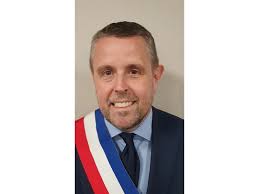 Mairie de Cours, Commune Nouvelle