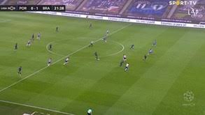 Porto e marítimo ao vivo pelo portugual primeira liga 2020! Sp Braga Voltou A Marcar Ao Fc Porto Mas Arbitro Anulou Por Fora De Jogo Videos Jornal Record