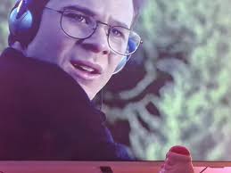 Shawn Ashmore as Eric Summers in Smallville . Later his brother Aaron  Ashmore would appear in Smallville as Henry James Olsen. For years I  thought it was the same actor 😆