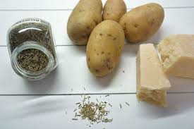 Kartoffelsuppe Mit Parmesan Nix Fur Suppenkasper Tagaustagein Kartoffelsuppe Kartoffelcremesuppe Kartoffelsuppe Thermomix