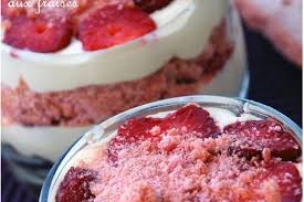 Tiramisu Aux Fraises Et Biscuits Roses En Verrines Recette Recette Tiramisu Fraise Recettes De Cuisine