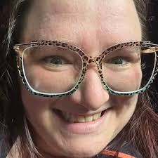 Diane Carrozza's Instagram, Twitter & Facebook