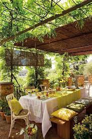 Dining Al Fresco Is The Ultimate Visual And Food Experience This Setting Uses Two Table Clothes One Covering The Pergolato Idee Pergola Pergolato Da Giardino