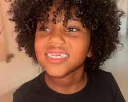 Nouveau post de Kim : La fée des dents a été sympa avec nous 🦷🧚💵💎 :  r/KUWTK