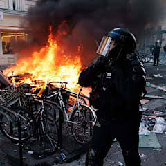 Far-Left groups accused of trying to ignite France-style chaos in UK - AOL