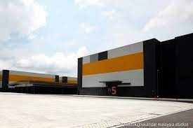 Pinewood iskandar malaysia studios opened in june 2014 with global fanfare and an estimated $150 million in investment aimed at turning the southeast asian nation into a major hub for international film production. Pinewood Group Pulls Out Of Iskandar Malaysia Studios Says Report The Edge Markets