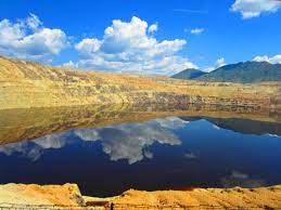 These 8 Weird Places In Montana Are As Strange As It Gets Montana Lakes Montana Natural Landmarks