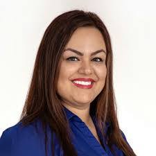 Diana Tapia's Instagram, Twitter & Facebook