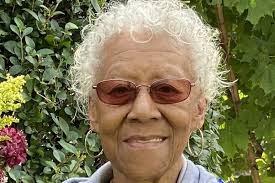 Earlene King's Instagram, Twitter & Facebook