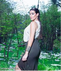 مؤخرة ياسمين صبري باباراتزي backless dress arab women dresses