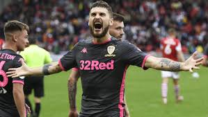 Football statistics of mateusz klich including club and national team history. Mateusz Klich Lider Leeds United Na Boisku I W Internecie Sport Tvp Pl