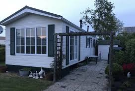 Jetzt unverbindlich über den kauf eines ferienhauses informieren. Wir Verkaufen Unser Mobilheim Der Marke Arcabo Mit Den Abmassen 10 X 3 70 Metern Baujahr Des Chalet Mobilheim In Zeeland Holland Zu Mobilheim Holland Heim