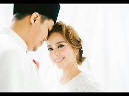 Jep sebelum ini telah pun memberi bayangan dengan jelas bahawa dia selesa berkawan dengan sari yanti malah perkara yang sama turut diakui oleh pelakon wanita berkenaan sebelum ini. Sekitar Majlis Pernikahan Jep Dan Sari Yanti Bersama Rakan Artis 25 February 2017 Youtube
