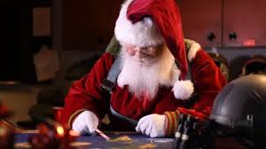 El viejito pascuero es muy astuto y no hay poder capaz de refrenarla. Donde Viene El Viejito Pascuero Sigue Aqui Su Viaje Tele 13