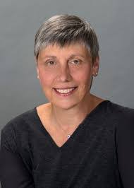 Natasha Dow's Instagram, Twitter & Facebook